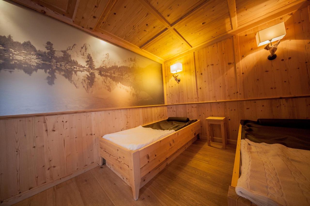 Villa Flora Mountain Lodges San Cassiano Kültér fotó