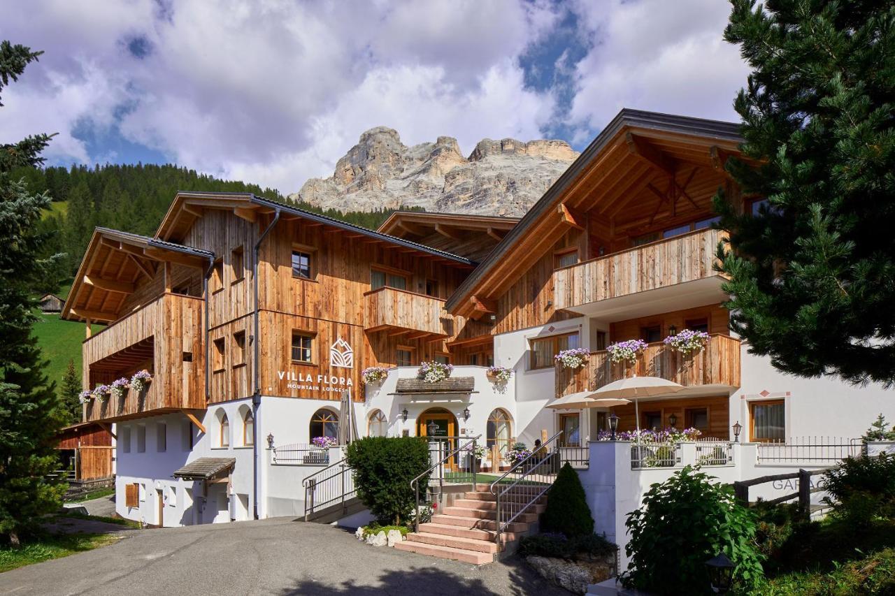 Villa Flora Mountain Lodges San Cassiano Kültér fotó