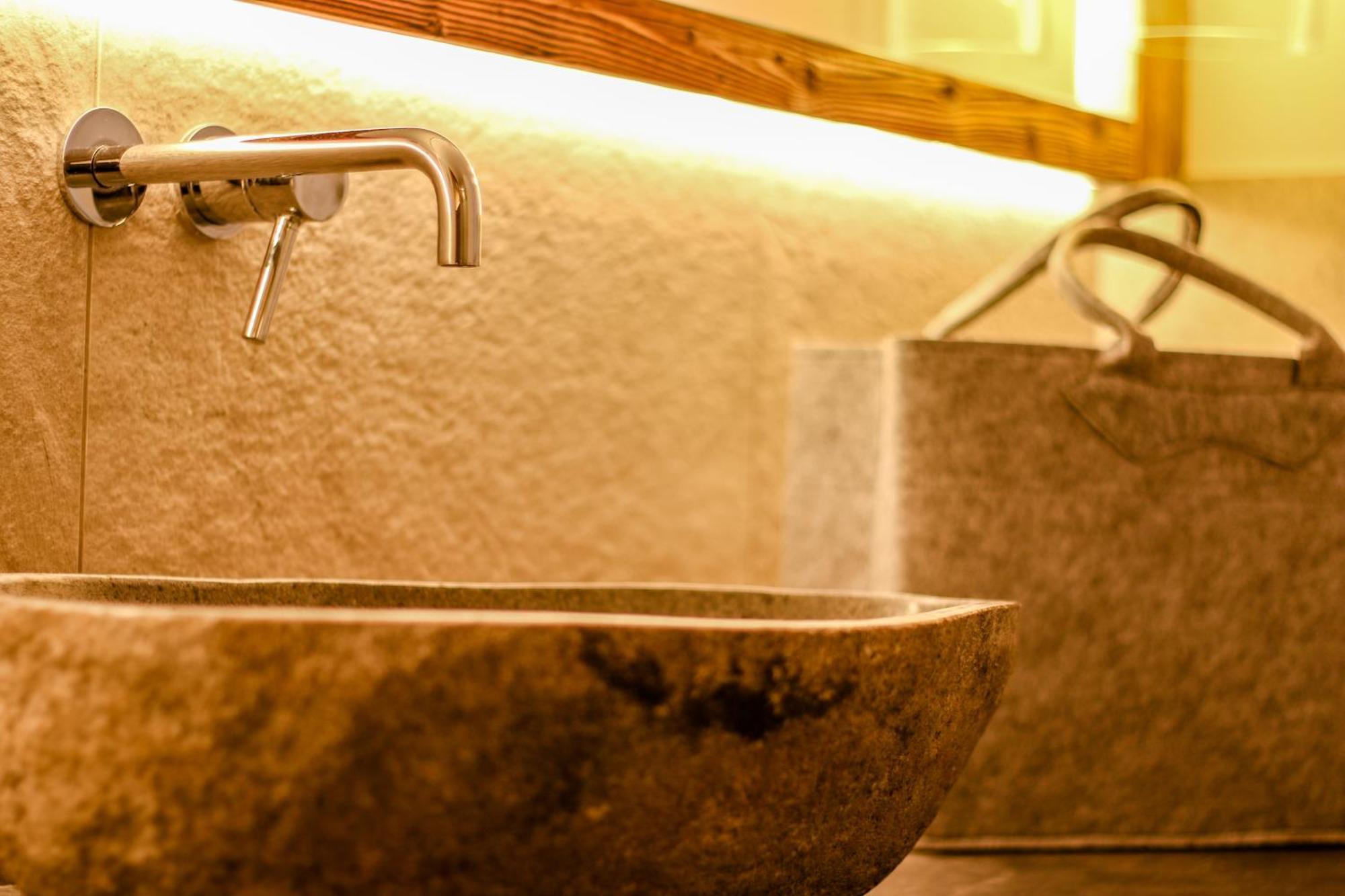 Villa Flora Mountain Lodges San Cassiano Kültér fotó